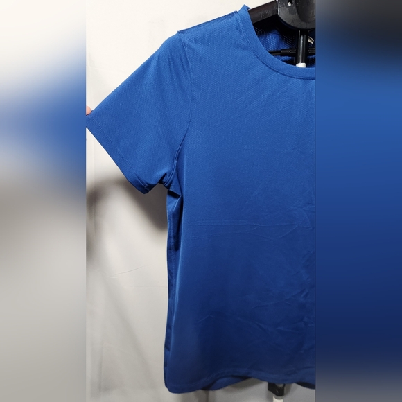 🌸 3/$25 🌸 Under Armour Blue Short Sleeve Athletic Tee-Size XL - Picture 4 of 10
